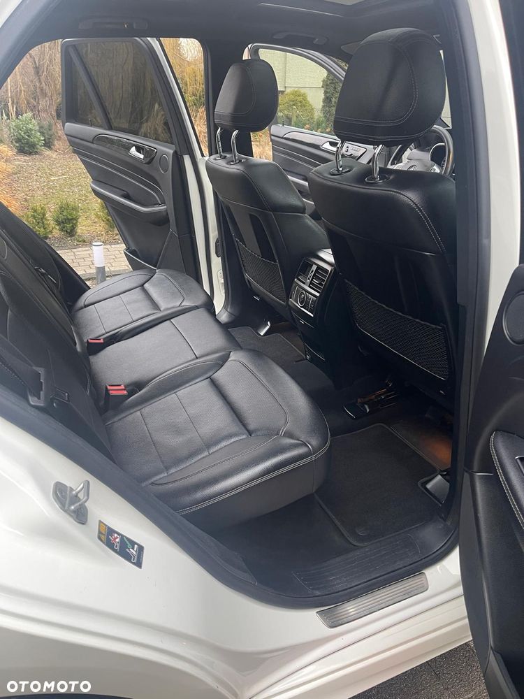 Mercedes-Benz ML 350 BlueTEC 4-Matic - 22