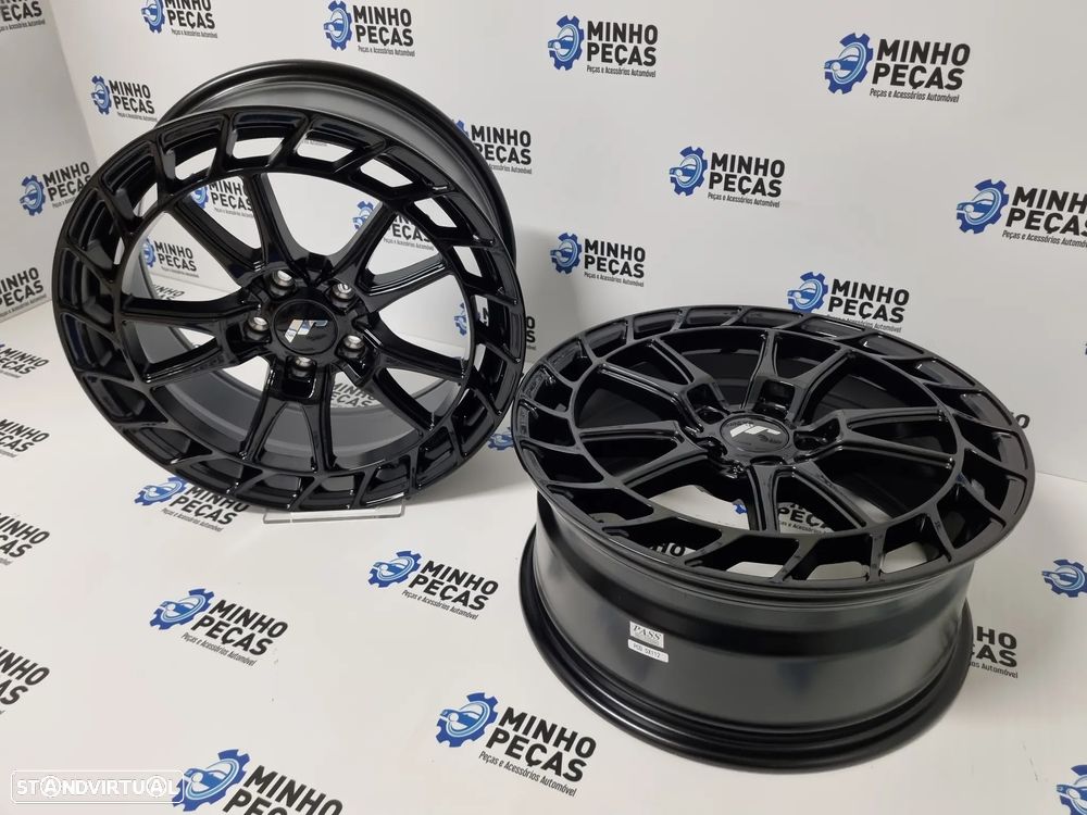 Jantes Japan Racing (JR45) em 18 (5x112) Preto Brilho - 5