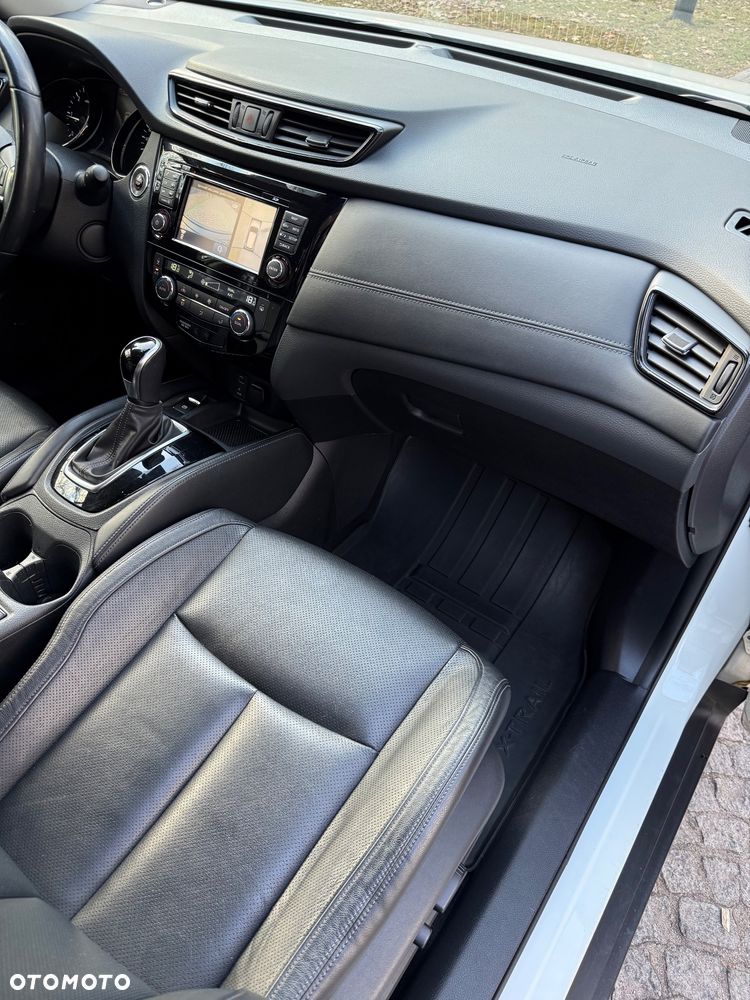 Nissan X-Trail 2.0 dCi Tekna Xtronic 4WD - 27