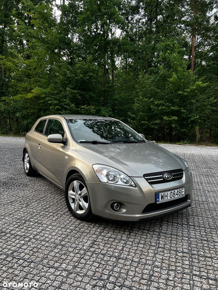 Kia Ceed - 3
