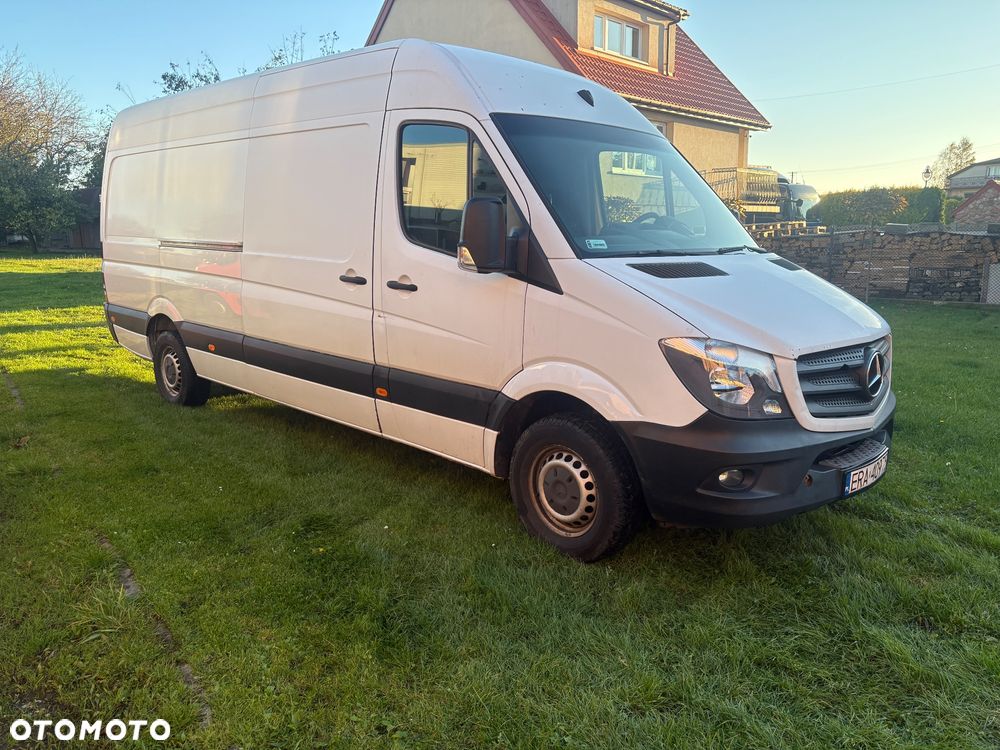 Mercedes-Benz Sprinter - 2