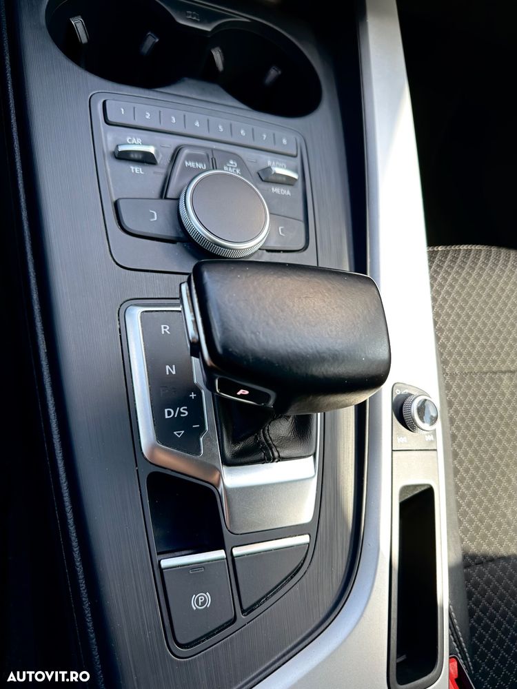 Audi A4 2.0 TDI S tronic Design - 20