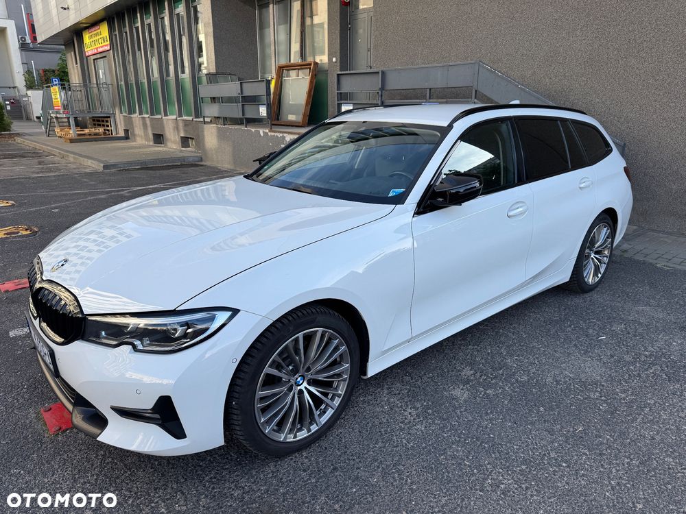 BMW Seria 3 320d Sport Line Shadow - 4