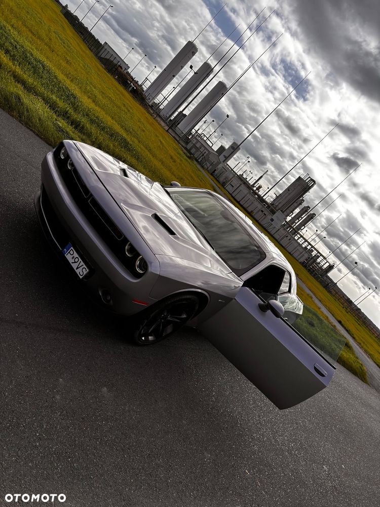 Dodge Challenger 5.7 R/T - 1