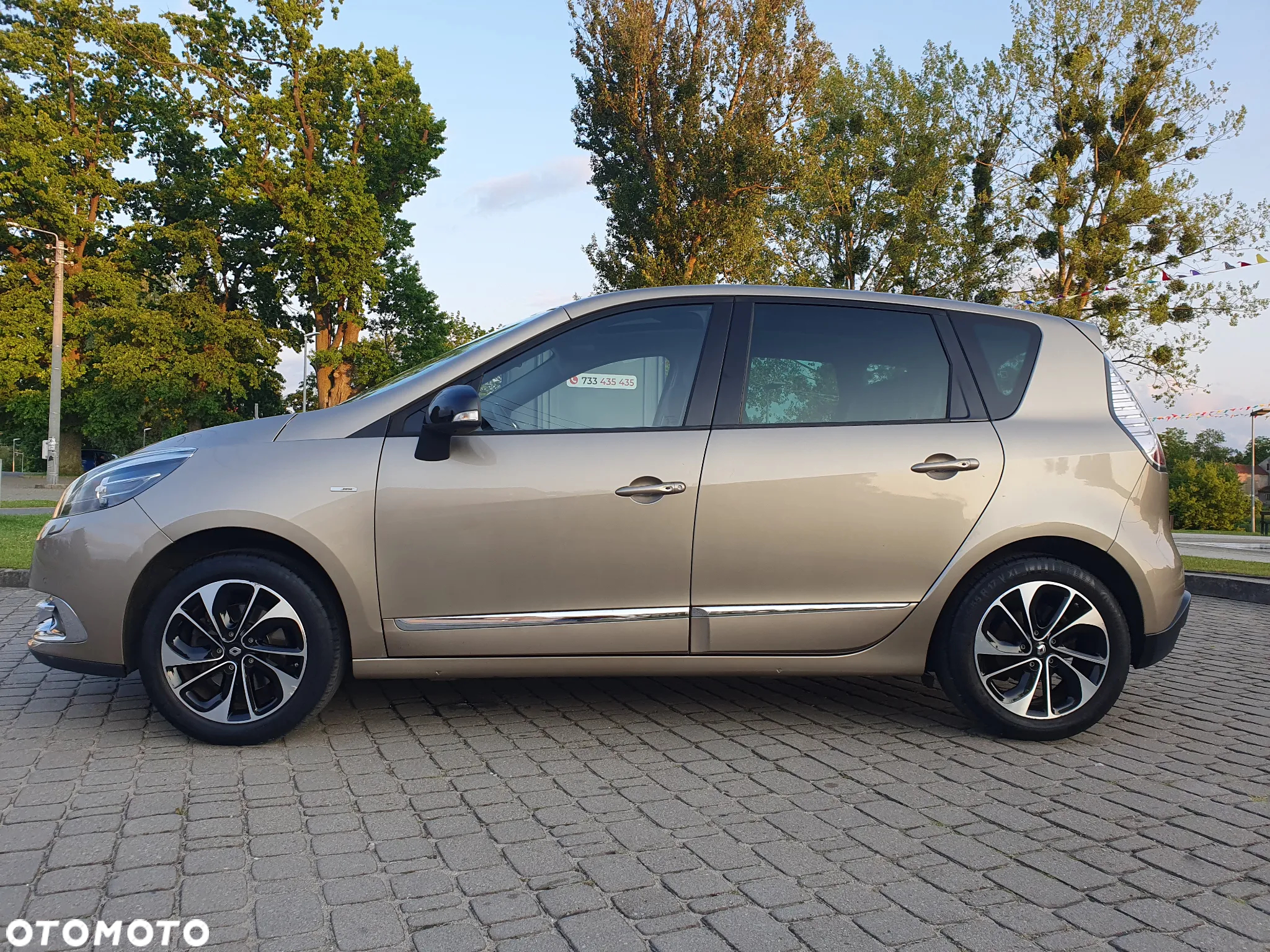 Renault Scenic ENERGY TCe 130 S&S Xmod Bose Edition - 10