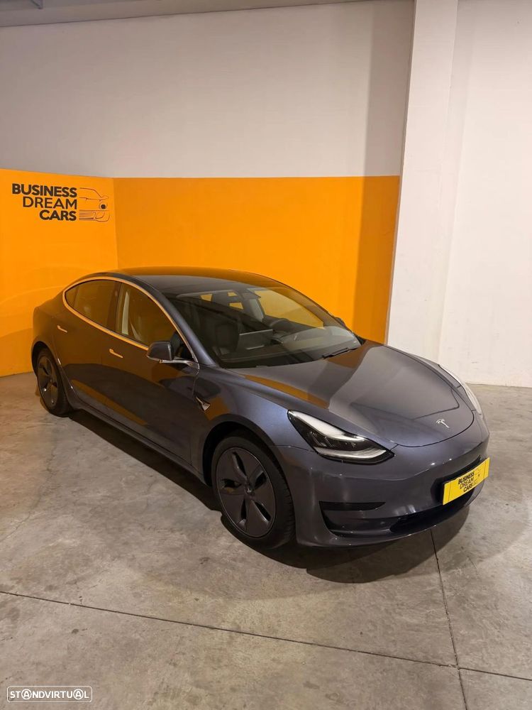 Tesla Model 3 Standard Range Plus RWD - 4