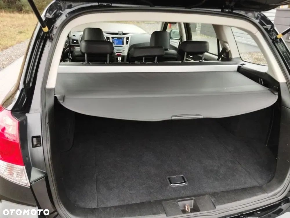 Subaru Outback 3.6 R Exclusive Navi MAC - 28