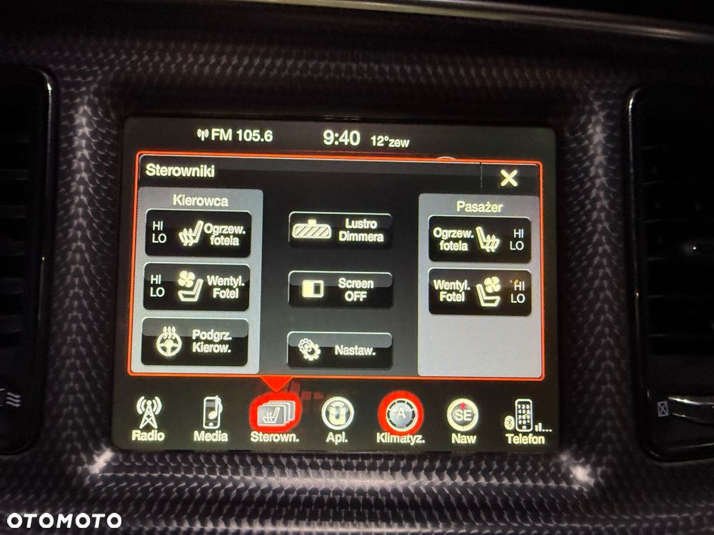 Dodge Challenger - 30