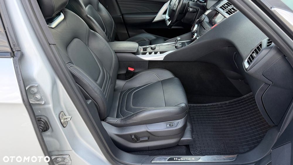 Citroën DS5 Hybrid4 EGS6 SportChic - 17