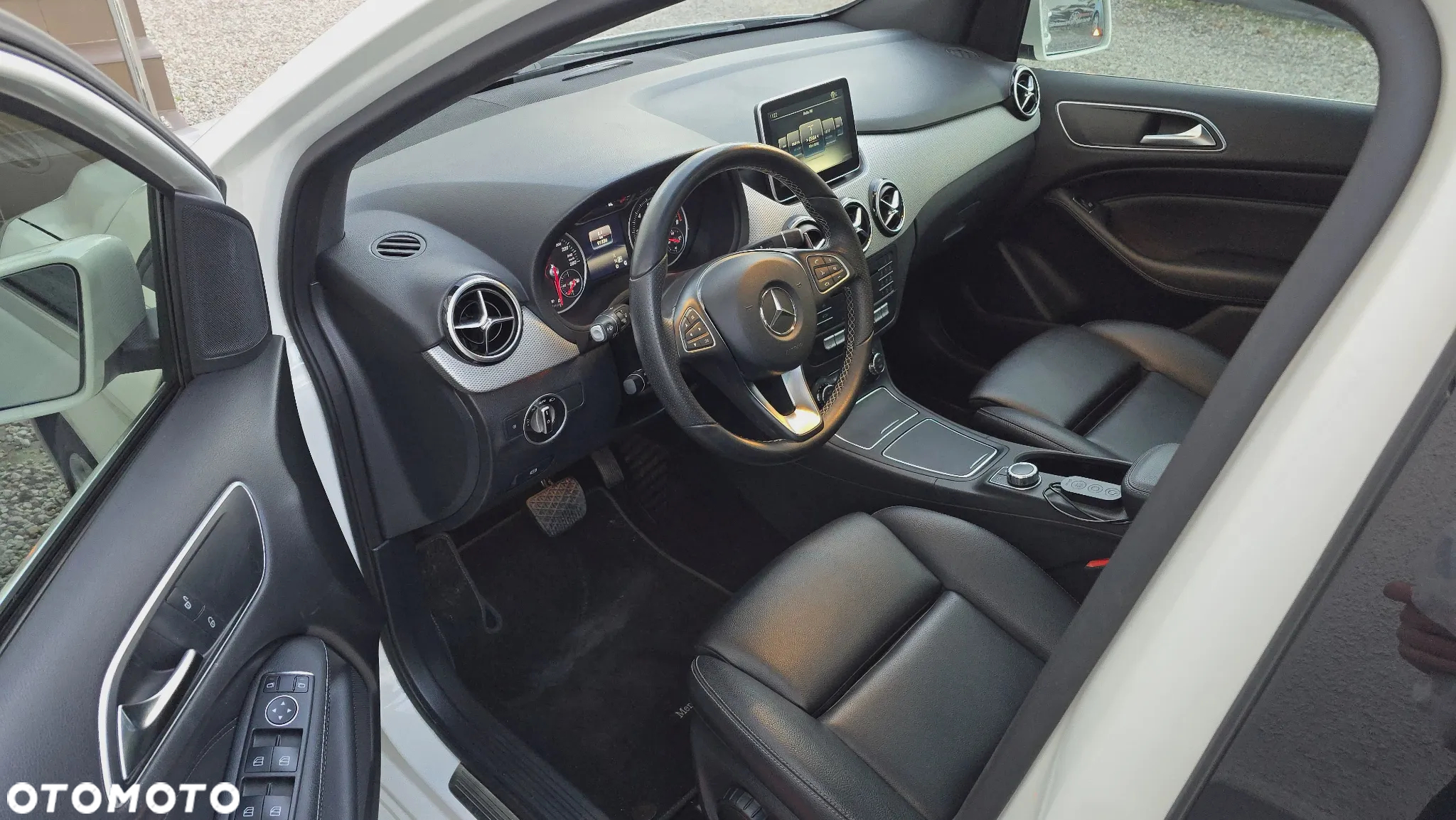 Mercedes-Benz Klasa B 250 4-Matic - 6