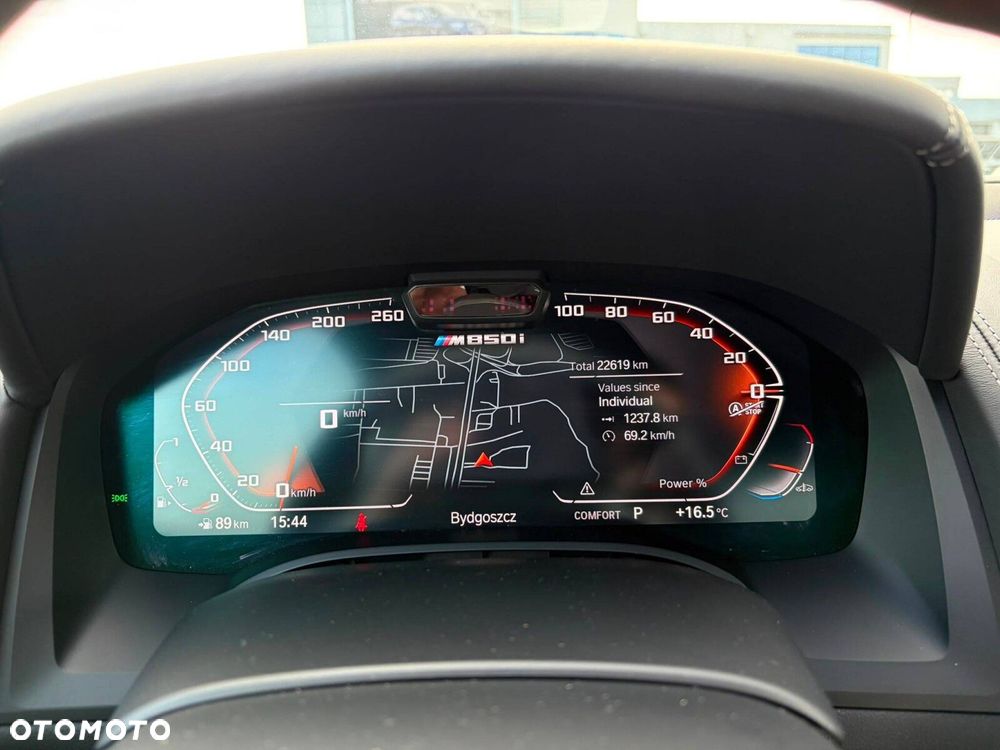 BMW Seria 8 M850i xDrive - 24