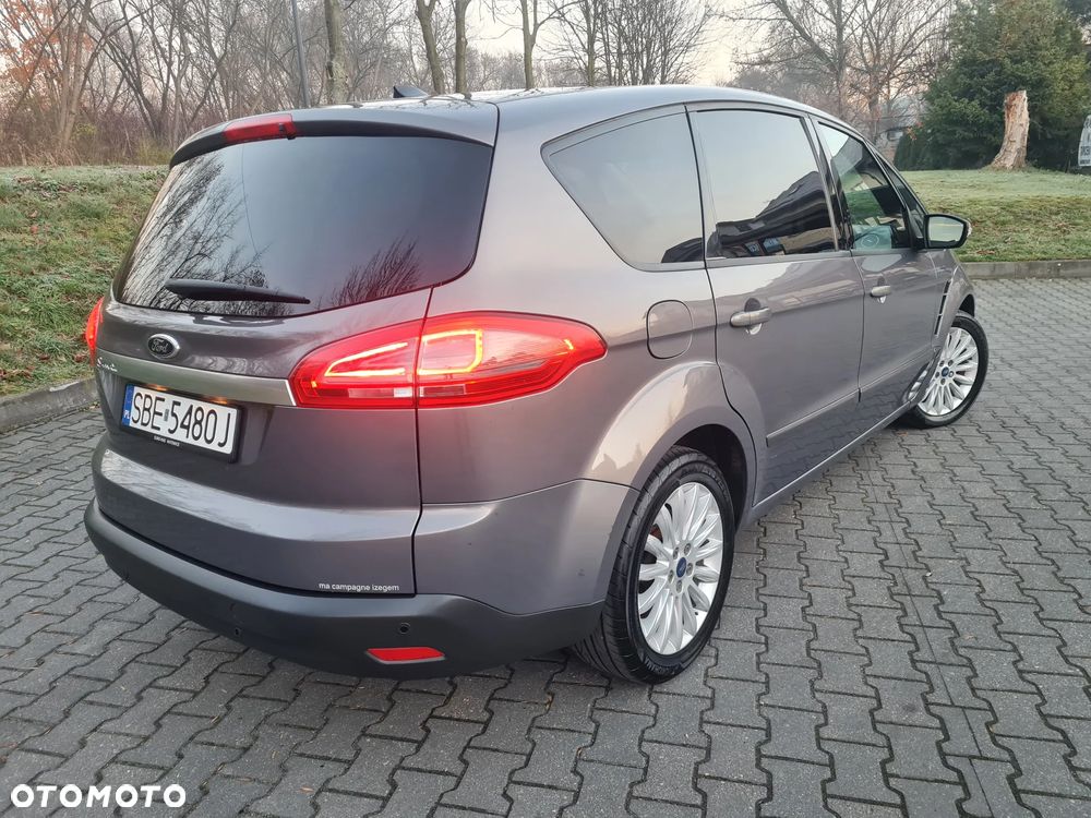 Ford S-Max - 12