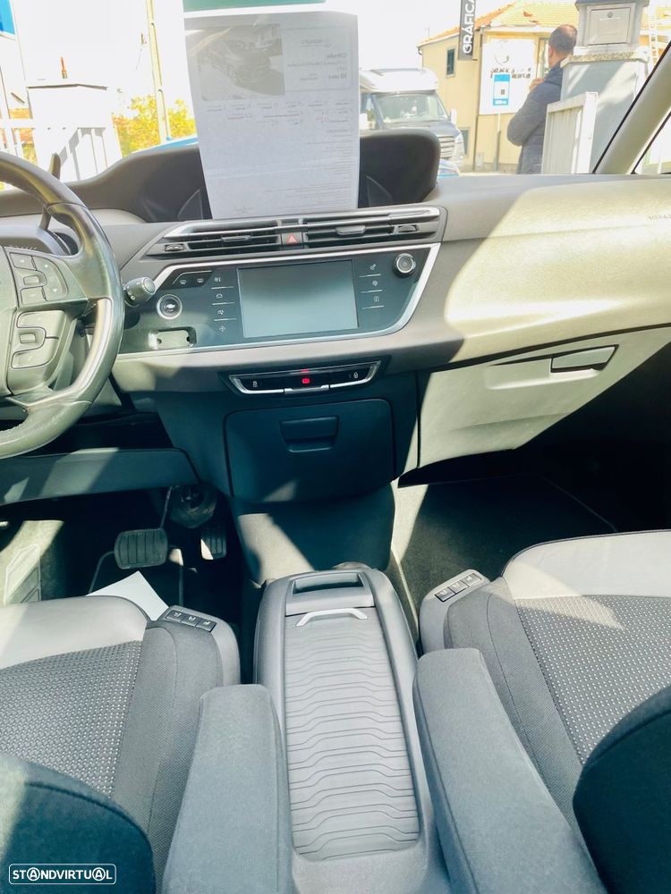 Citroën C4 Picasso - 11