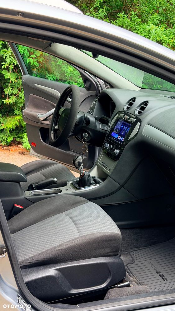 Ford Mondeo 2.0 TDCi Trend - 12