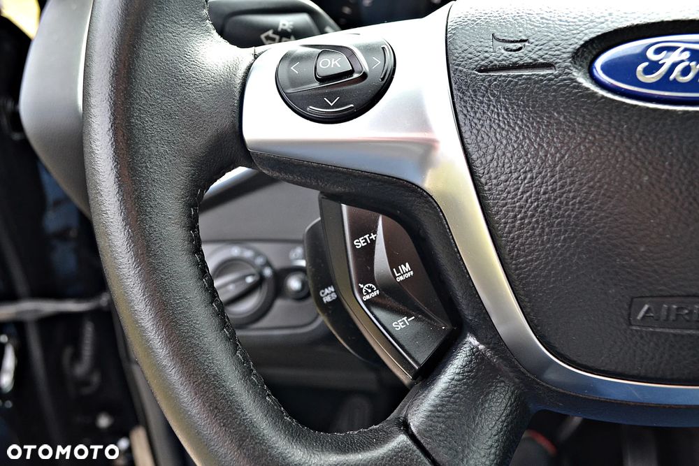 Ford Kuga 2.0 TDCi 4x4 Individual - 36