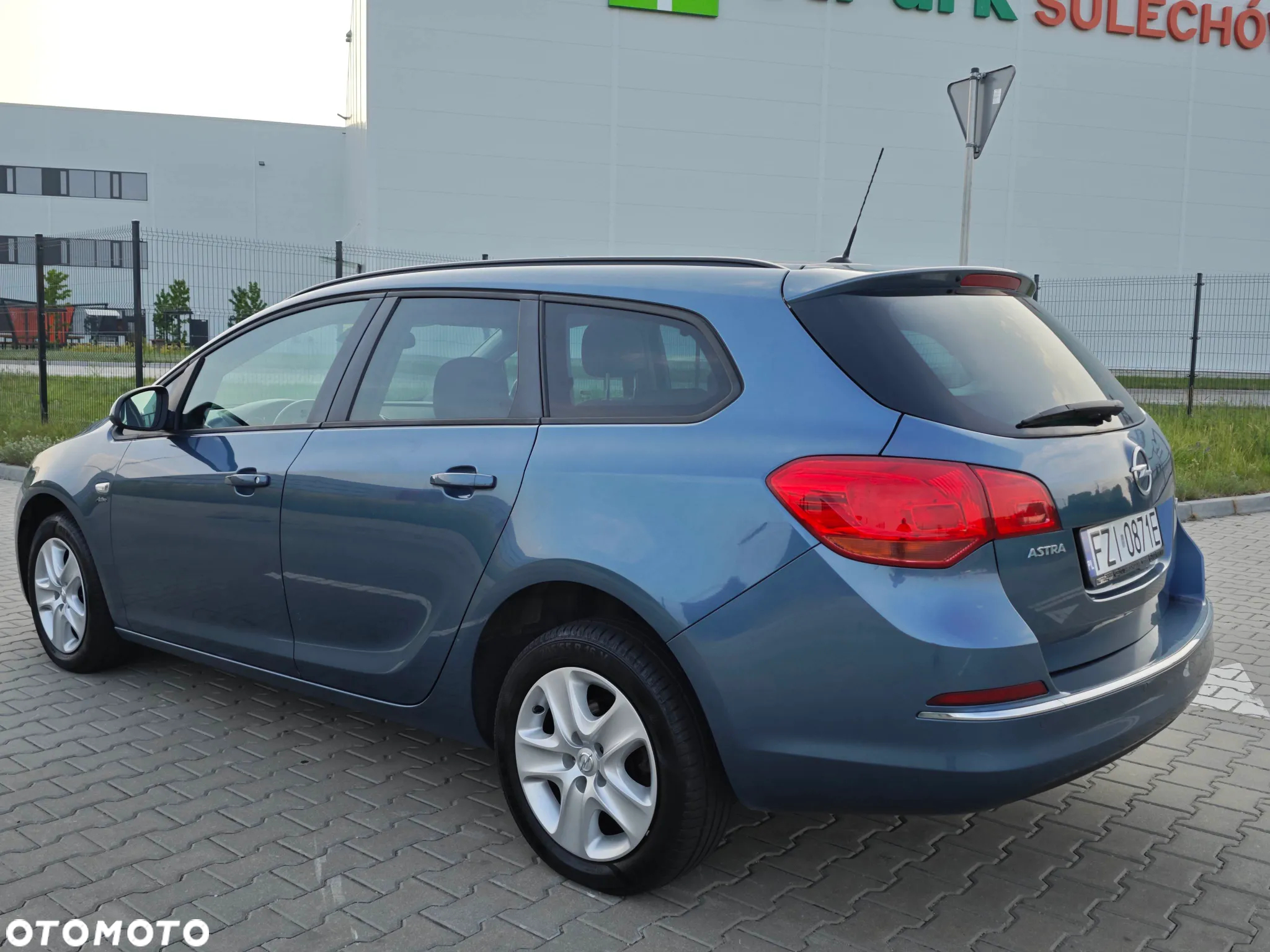 Opel Astra 1.4 Turbo Active - 4