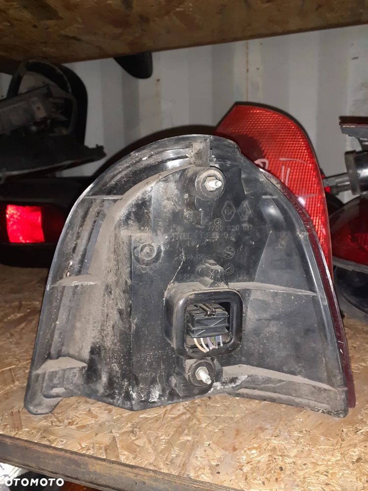 LAMPA TYLNA TYŁ LEWY LEWA RENAULT TWINGO - 2