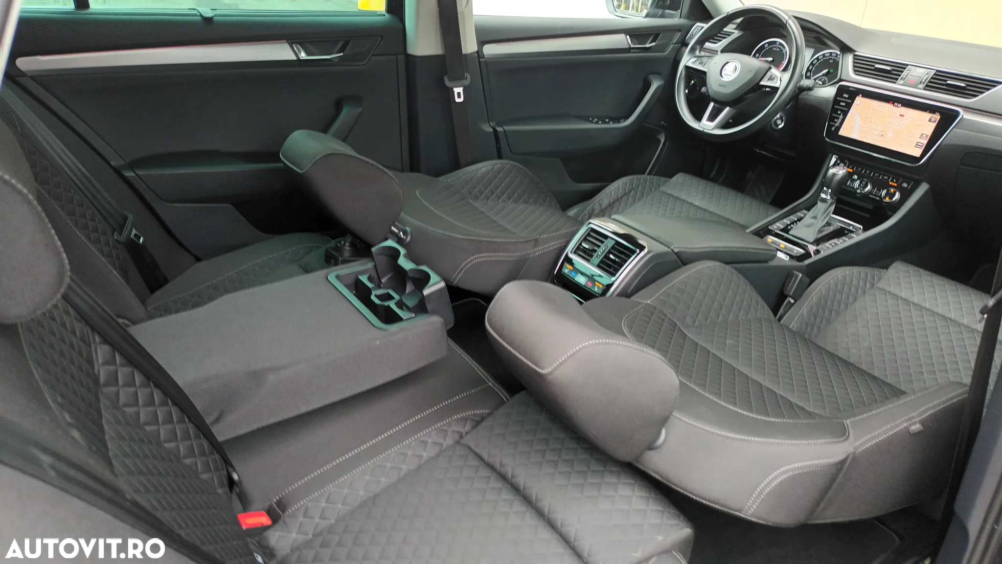 Skoda Superb Combi 2.0 TDI DSG Style - 14