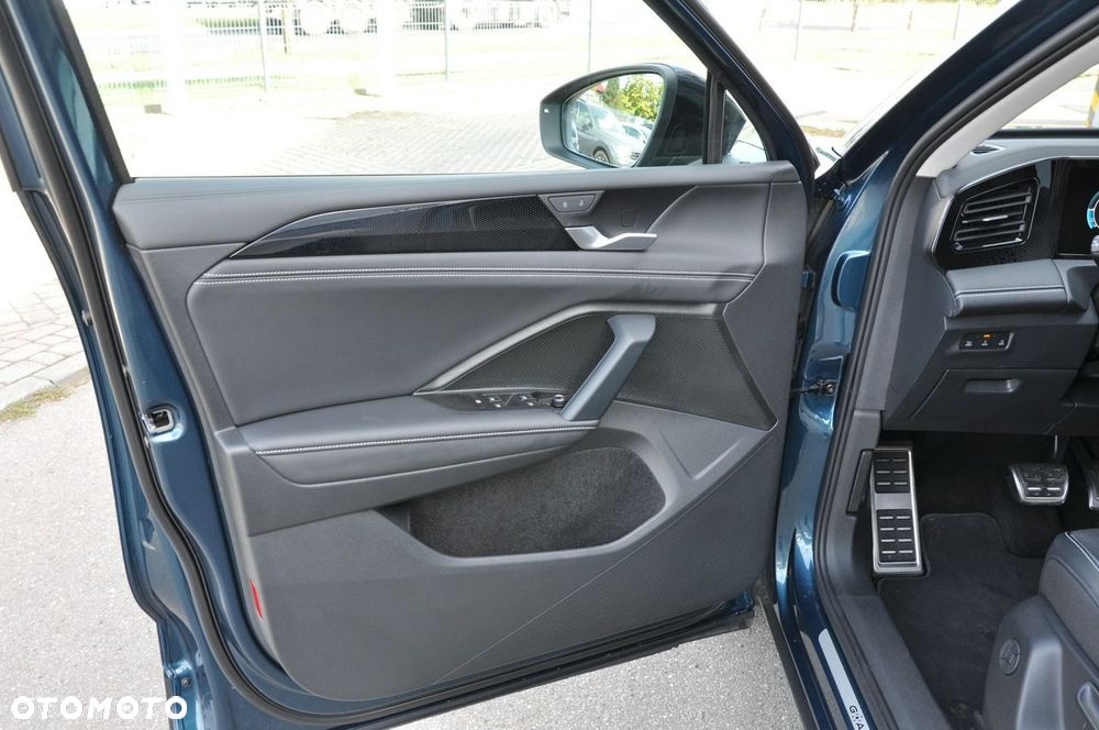 Volkswagen Tiguan - 10