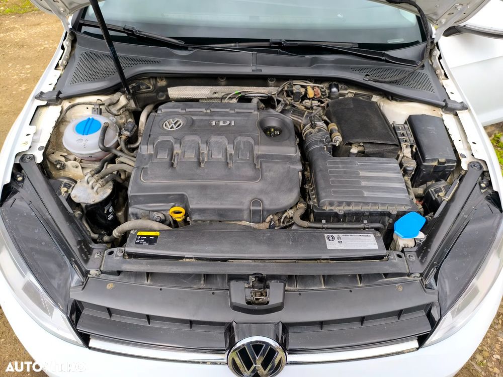 Volkswagen Golf 2.0 BlueTDI DSG Comfortline - 4