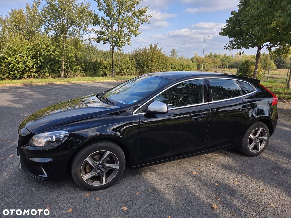 Volvo V40 D2 Drive-E R-Design Kinetic - 2