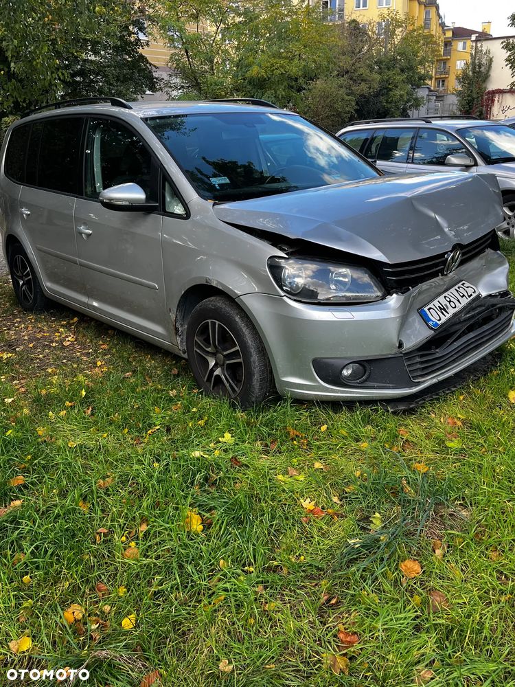 Volkswagen Touran 2011 photo 5
