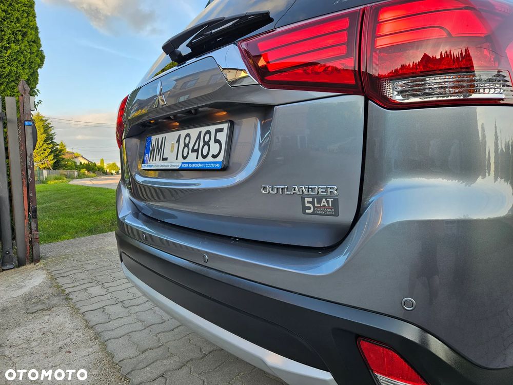 Mitsubishi Outlander 2.0 Intense Comfort 4WD CVT - 13