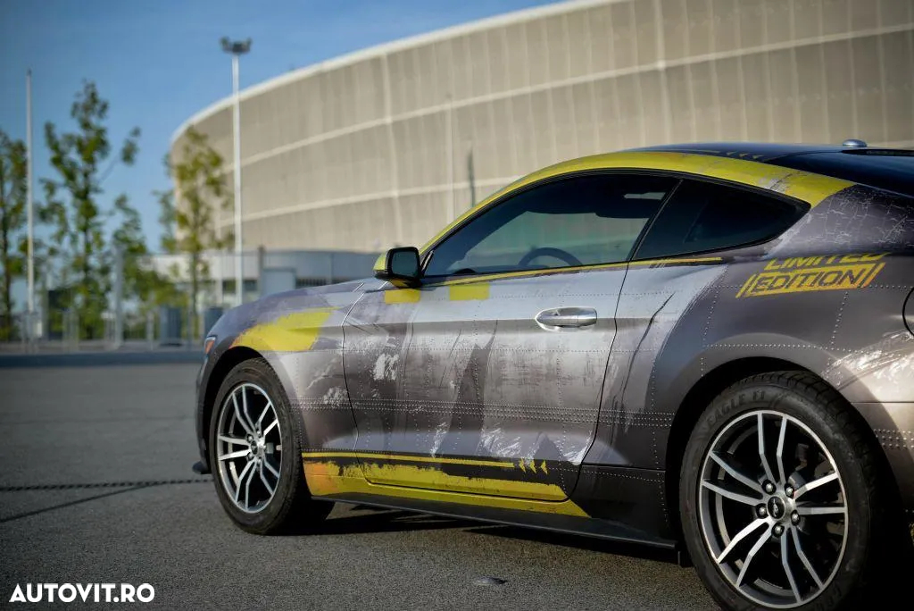 Ford Mustang 2.3 EcoBoost Aut. - 17