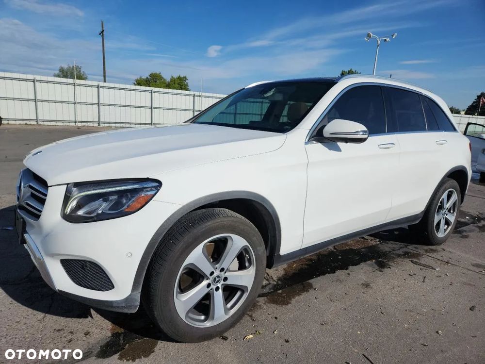 Mercedes-Benz GLC 300 4Matic 9G-TRONIC - 2