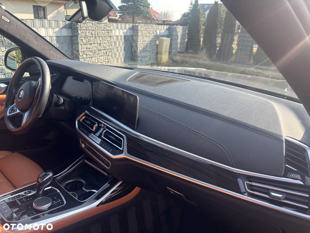 BMW X7 xDrive40i - 8