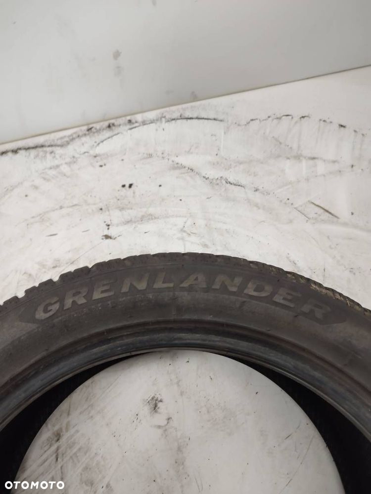 OPONA 17 ZIMA 235/45 - 2