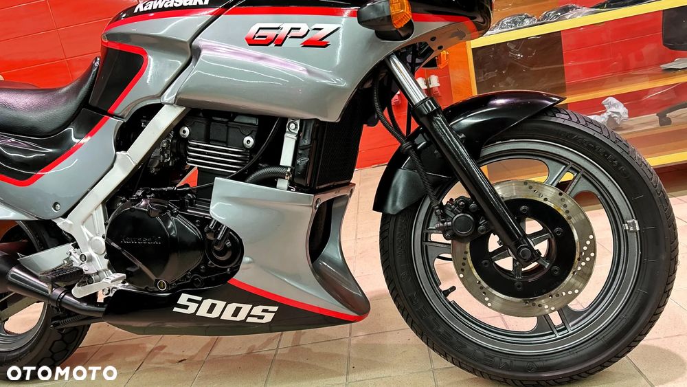 Kawasaki GPZ - 4