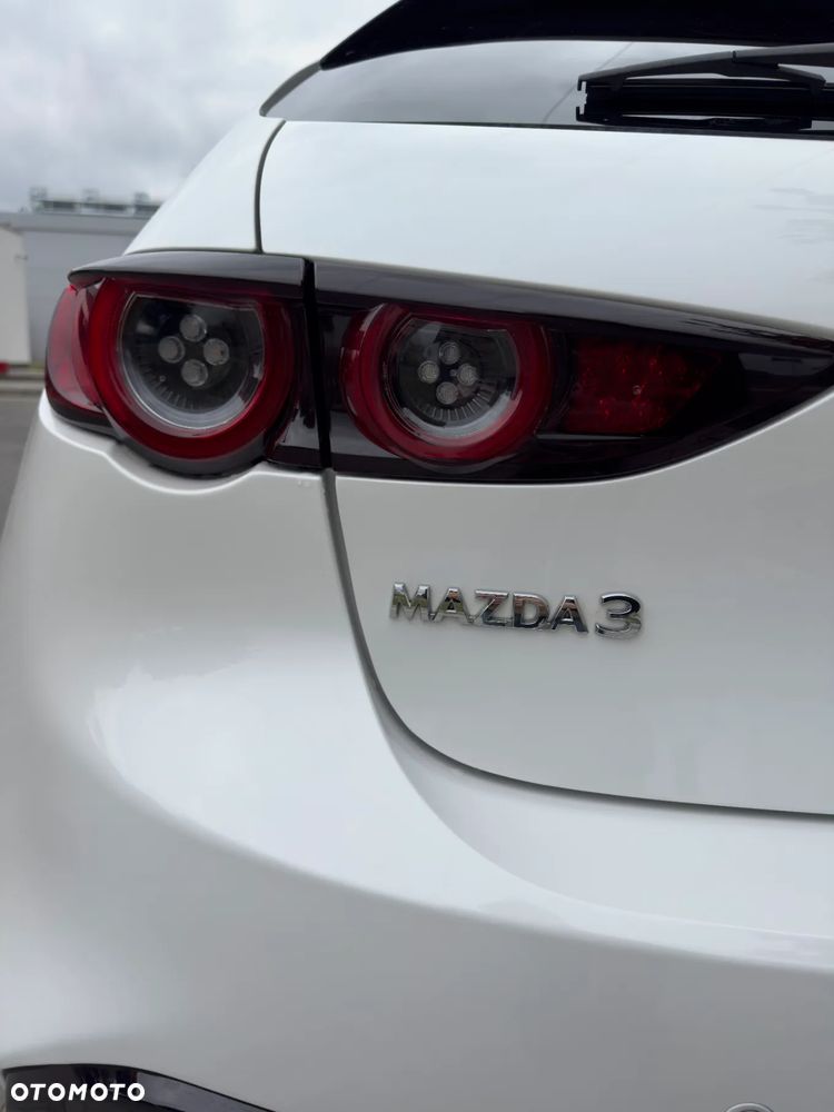 Mazda 3 - 8