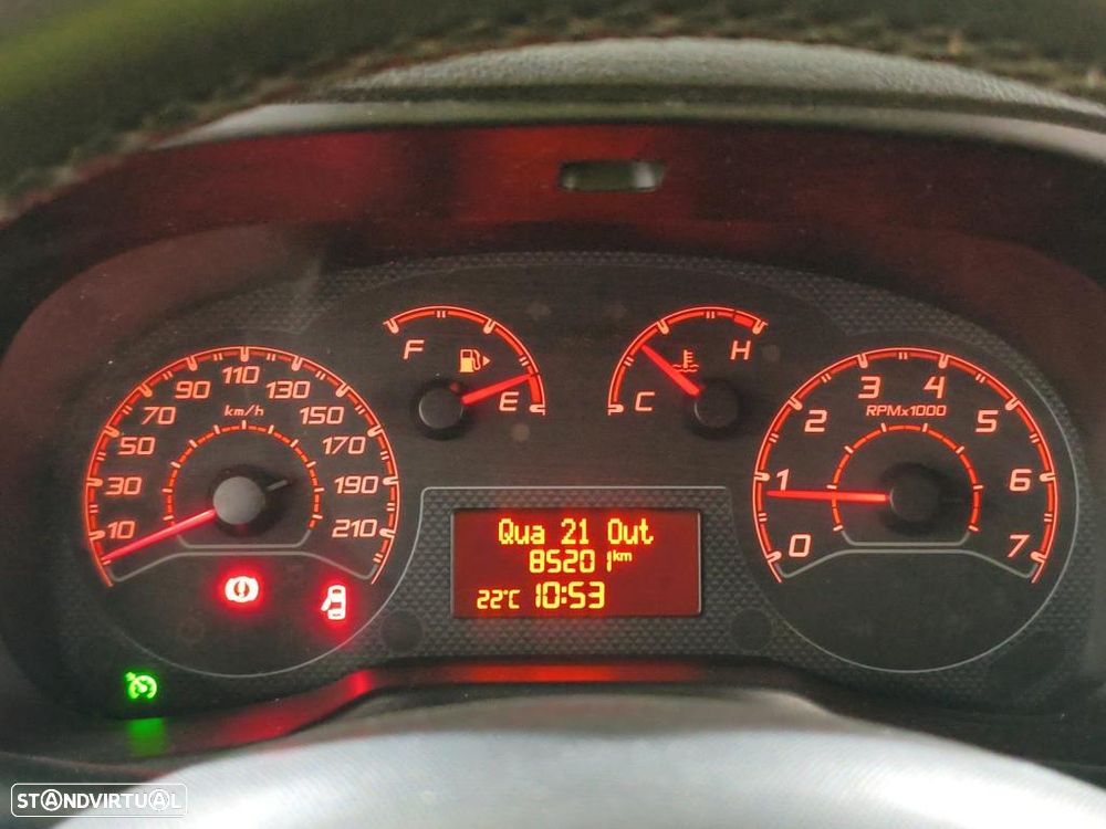 Fiat FIORINO 1.3 M-jet Adventure com 1GD - 6
