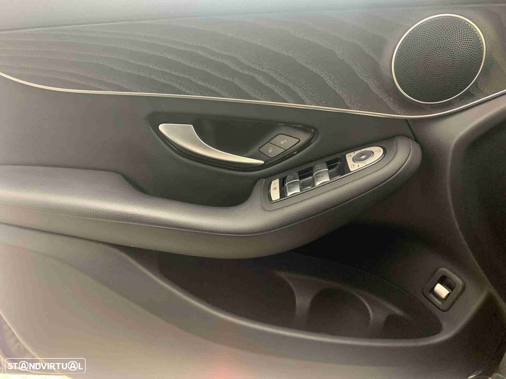 Mercedes-Benz GLC 300 de 4Matic - 11