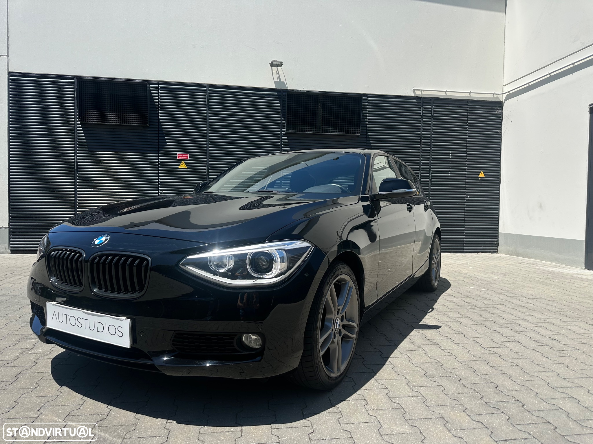 BMW 116 i Aut. Sport Line - 2
