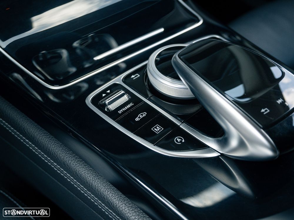 Mercedes-Benz GLC 250 d 4Matic 9G-TRONIC AMG Line - 41