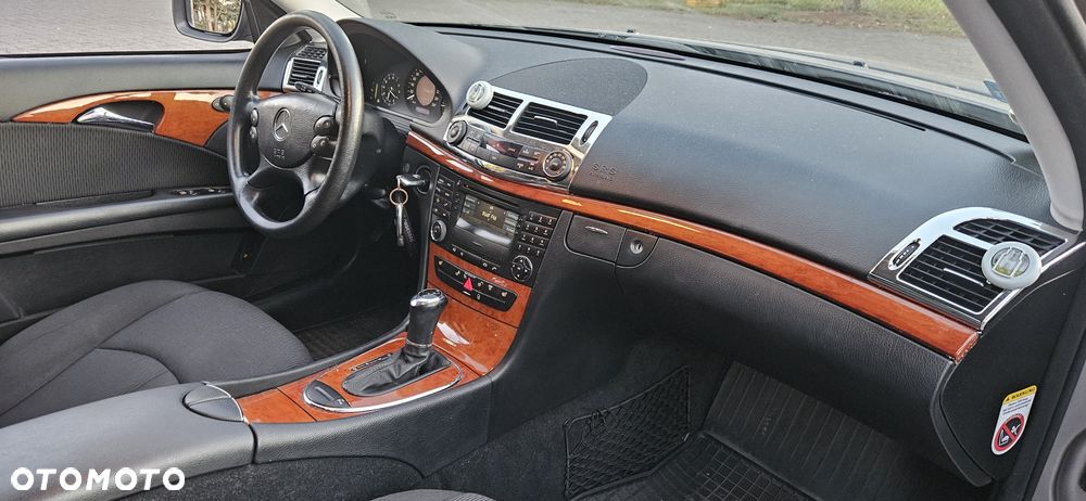 Mercedes-Benz Klasa E 200 Kompressor Automatik Avantgarde - 6
