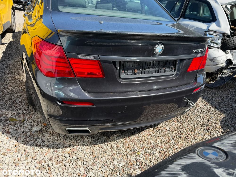 BMW 750iL  F01 F02 tył kompletny - 4