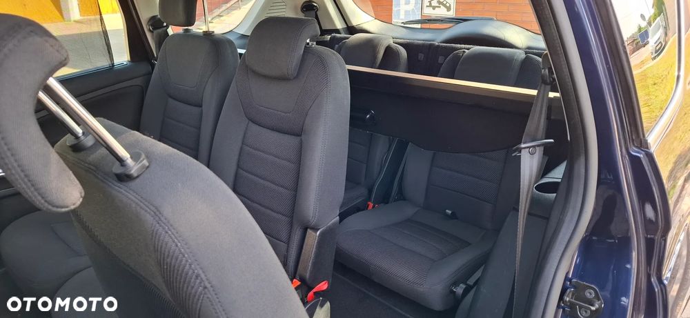 Ford S-Max - 12