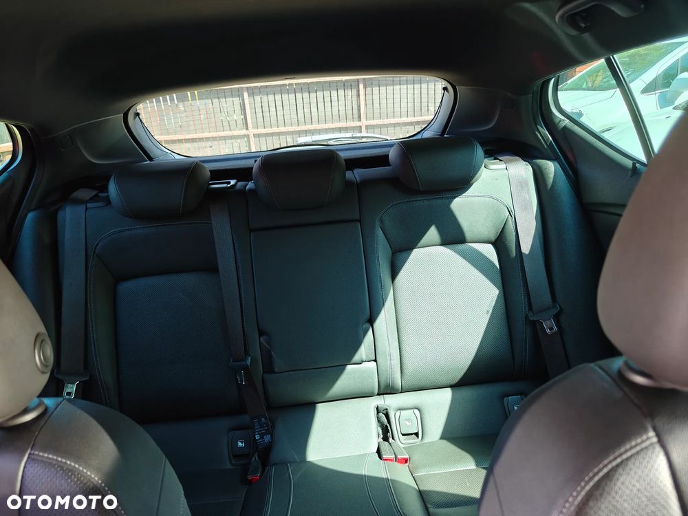 Opel Astra 1.6 Turbo Start/Stop Ultimate - 24