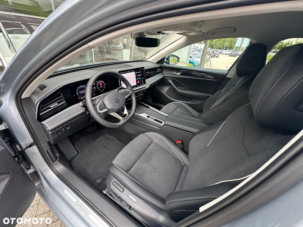 Volkswagen Passat - 11