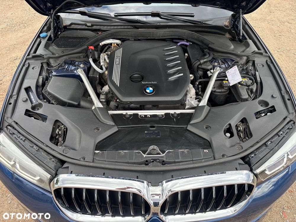 BMW Seria 5 530d xDrive - 31