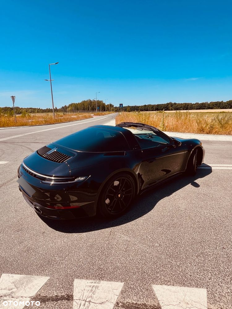 Porsche 911 Targa 4 GTS - 5