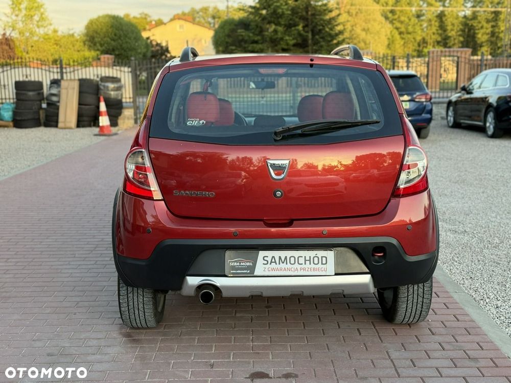 Dacia Sandero Stepway 1.6 - 9