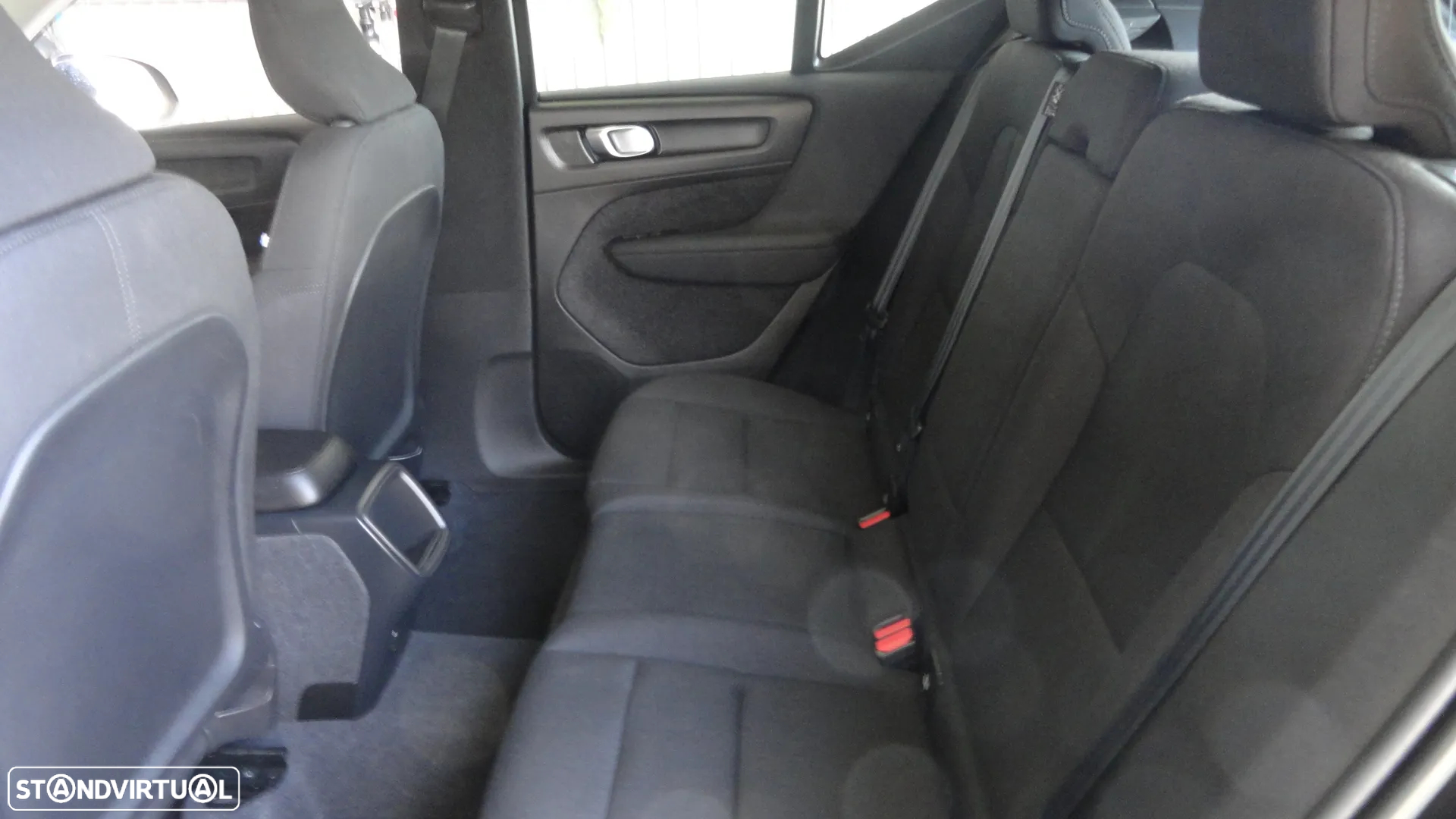 Volvo XC 40 1.5 T2 Essential Auto - 17
