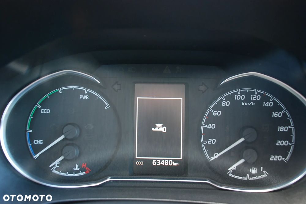 Toyota Yaris Hybrid 100 Life - 25