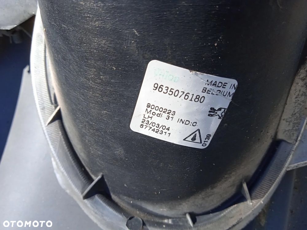 Zderzak przód Peugeot 206 Lift - 6