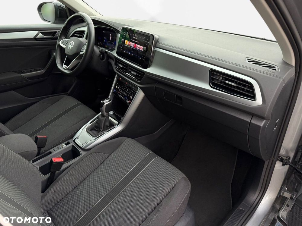 Volkswagen T-Roc - 23