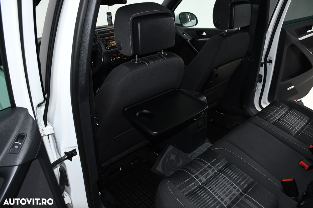 Volkswagen Tiguan 2.0 TDI DPF 4Motion BlueMotion Technology DSG Lounge Track & Style - 11